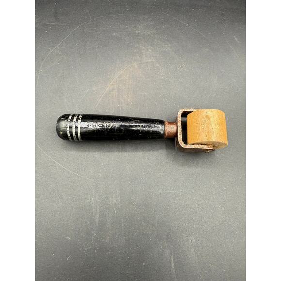 Vintage Hyde No.300 wallpaper seam roller tool - Picture 5 of 8